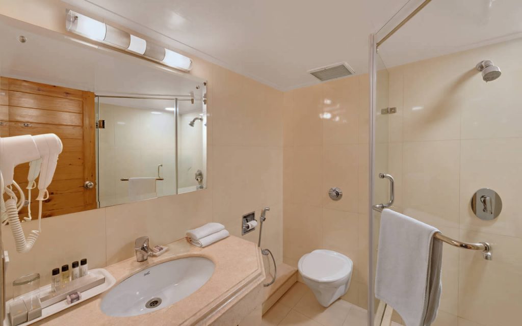 Combermere Luxury Room - Bathroom