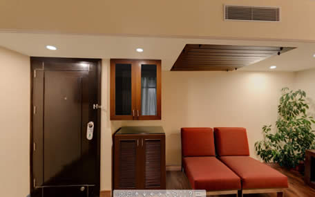 Luxury-Suite-LivingRoom